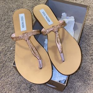 ✖️SOLD ✖️ NWB Steve Madden • Savory Sandals